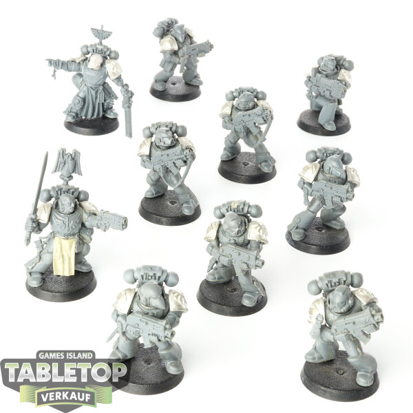 Dark Angels - 10x Assault Marines Klassisch - teilweise bemalt