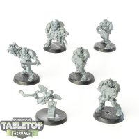 Space Marines - 5x Scouts - unbemalt