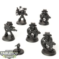 Space Marines - 5 Devastator Squad - grundiert