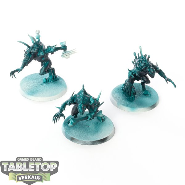 Flesh-eater Courts - 3x Crypt Haunter Courtier - teilweise bemalt