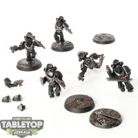 Raven Guard - 5x Assault Squad klassisch - bemalt