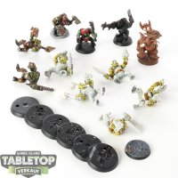 Orks - 11x Ork Boyz - teilweise bemalt