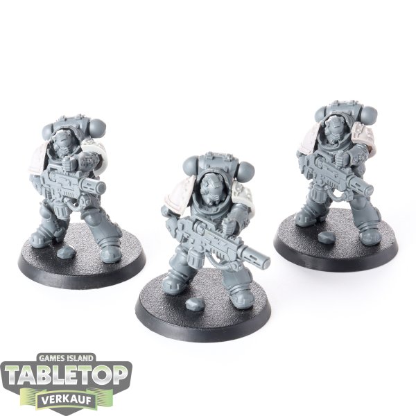 Salamanders - 3 x Primaris Eradicators - unbemalt