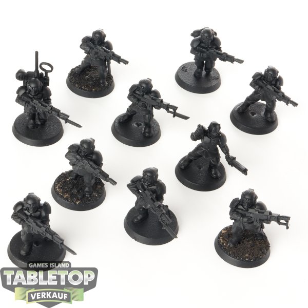 Astra Militarum - 10x Cadian Shock Troops Klassisch - grundiert