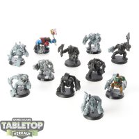 Orks - 11x Ork Boyz - teilweise bemalt