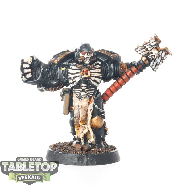 Space Marines - Chaplain with Crozius & Power Fist - bemalt