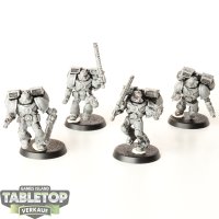 Space Marines - 4x Vanguard Veteran Squad - grundiert