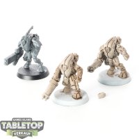 Tau Empire - 3 XV25 Stealth Battlesuits - grundiert