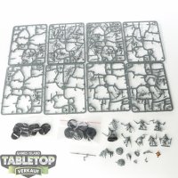 Orruk Warclans - 20 x Hobgrot Slittaz - teilweise gebaut