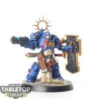 Ultramarines - Lieutenant with Storm Shield - bemalt