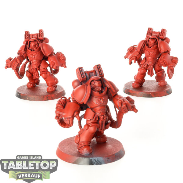 Blood Angels - 3 x Primaris Aggressors - grundiert