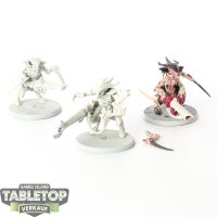 Tyraniden - 3 x Tyranid Warriors - teilweise bemalt