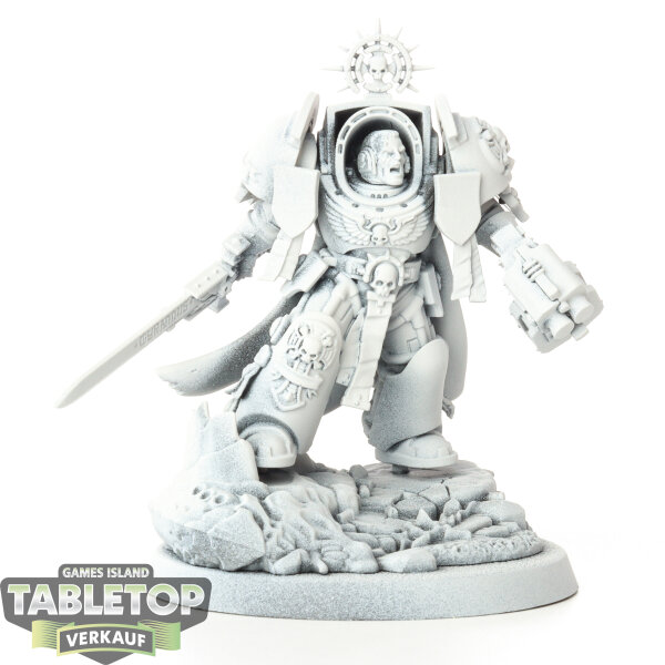 Space Marines - Captain in Terminator Armour - grundiert
