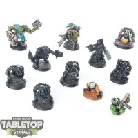 Orks - 11 x Ork Boyz - teilweise bemalt