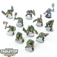 Orks - 11 x Ork Boyz - teilweise bemalt