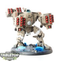 Tau Empire - XV88 Broadside Battlesuit - bemalt