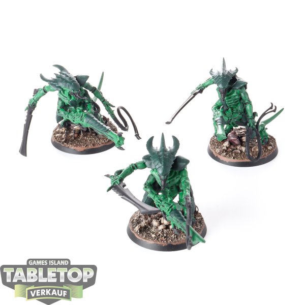 Tyraniden - 3 x Tyranid Warriors - teilweise bemalt