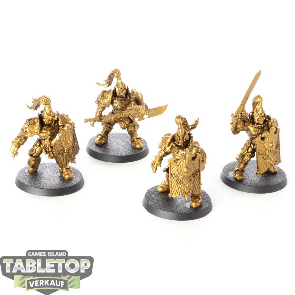 Adeptus Custodes - 4 x Custodian Guard Squad - teilweise bemalt