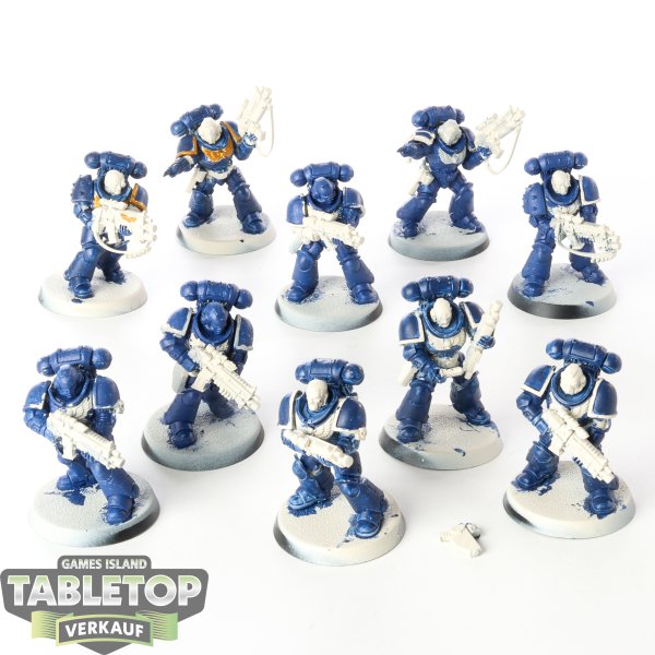 Space Marines - 10 Intercessors - teilweise bemalt