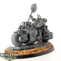 Space Marines - Primaris Chaplain on Bike - unbemalt