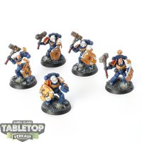 Ultramarines - 5 x Vanguard Veteran Squad - bemalt