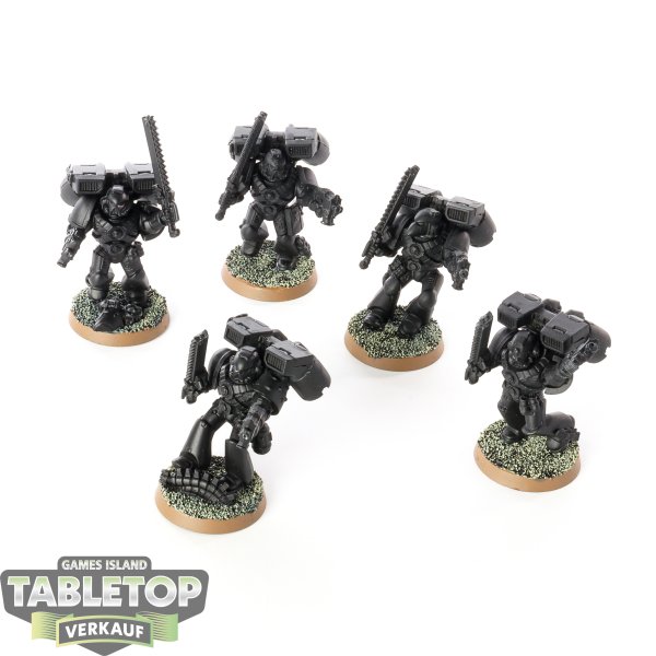 Space Marines - 5x Assault Marines (Classic) - grundiert