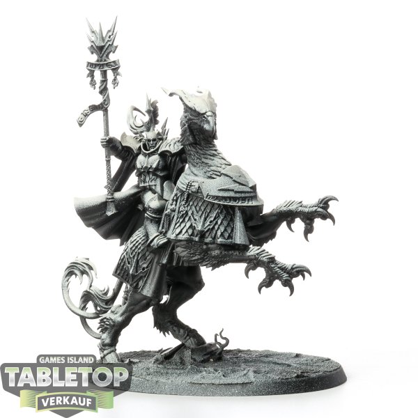 Stormcast Eternals - Lord-Arcanum on Gryph-charger - teilweise bemalt