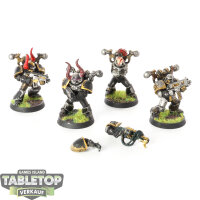 Chaos Space Marines - 4x Chaos Space Marines Attack Squad...