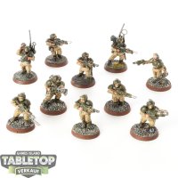 Astra Militarum - 10x Cadian Shock Troops klassisch - bemalt