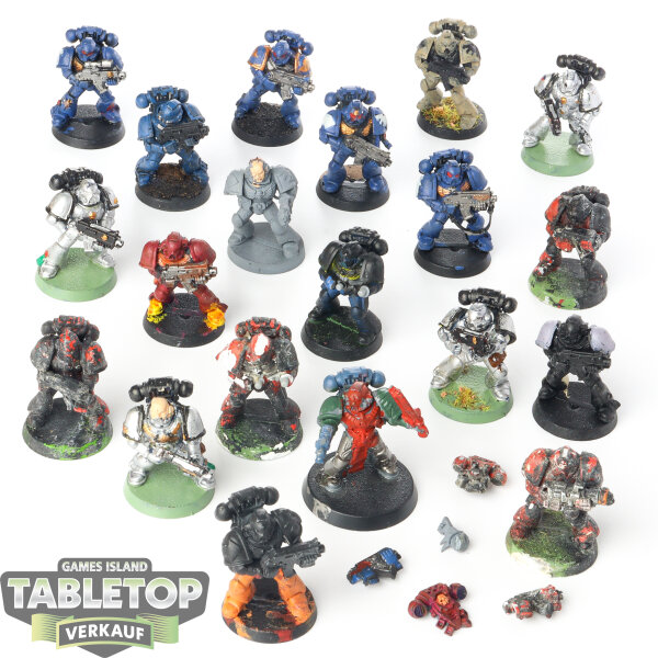 Chaos Space Marines - 20 Diverse Space Marines klassisch - teilweise bemalt