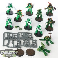 Space Marines - 11x Assault Intercessors - teilweise bemalt