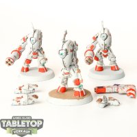 Tau Empire - 3 x Stealth Battlesuits - teilweise bemalt