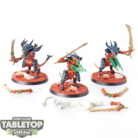 Tyraniden - 3x Tyranid Warriors - teilweise bemalt