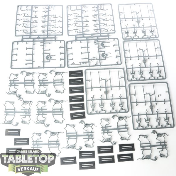 Tomb Kings of Khemri - 16x Tomb Kings Skeleton Horsemen/Horse Archers - im Gussrahmen