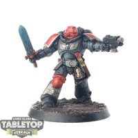 Space Marines - Primaris Lieutenant with Power Sword...