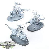 Stormcast Eternals - 3 x Evocators on Celestial...