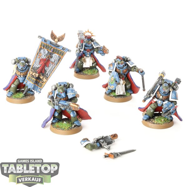 Space Marines - 5x Command Squad klassisch - bemalt