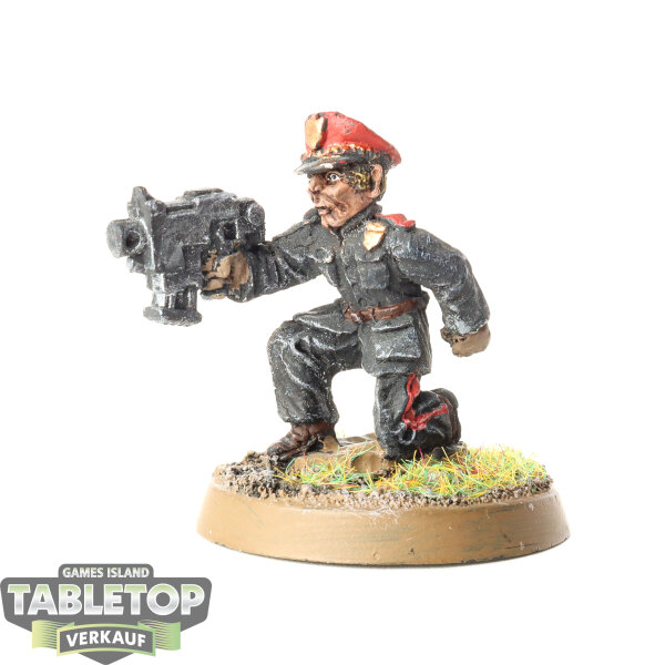 Astra Militarum - Commissar - bemalt