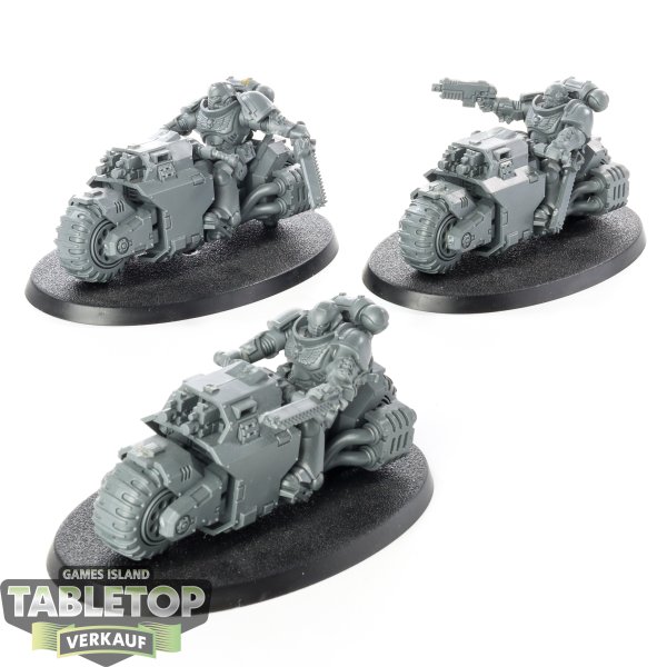 Space Marines - 3x Outriders - unbemalt