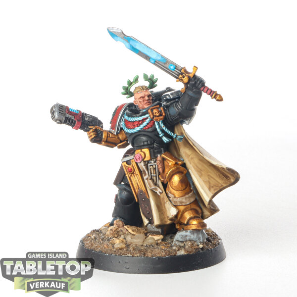 Space Marines - Captain - bemalt