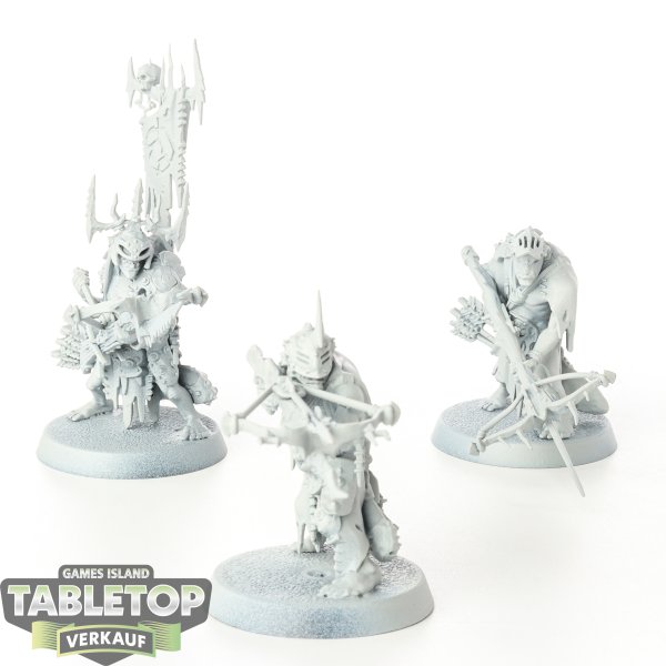 Orruk Warclans - 3x Man-Skewer Boltboyz - grundiert