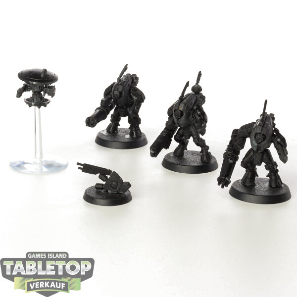 Tau Empire - 3x Stealth Battlesuits - grundiert