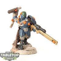 Tau Empire - Cadre Fireblade - bemalt