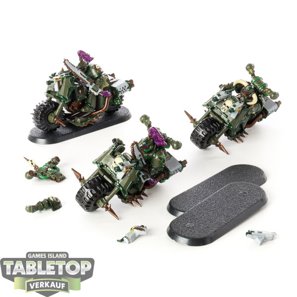 Chaos Space Marines - 3 Chaos Bikers - bemalt
