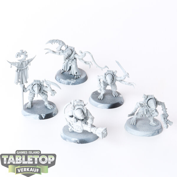 Genestealer Cults - 5 x Hybrid Metamorphs - grundiert