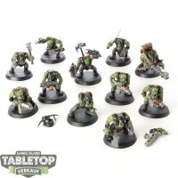 Orks - 11 x Ork Boyz - teilweise bemalt