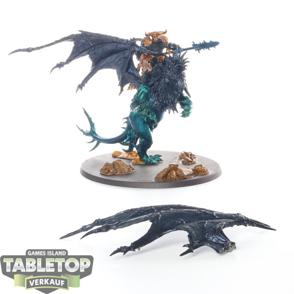 Slaves to Darkness - Chaos Lord on Manticore - teilweise bemalt