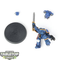 Space Marines - Primaris Lieutenant with Power Sword -...