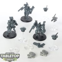 Tau Empire - 3 x XV8 Crisis Battlesuit Team - unbemalt