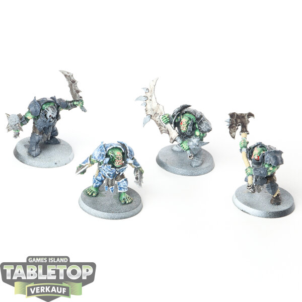 Orruk Warclans - 4 x Brutes - teilweise bemalt